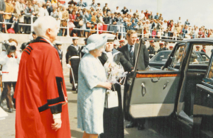 QueenMotherVisit1984-5e.png