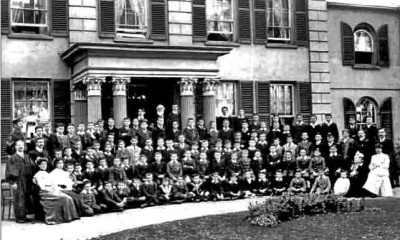 Oxenford-House-School-early 20c.jpg