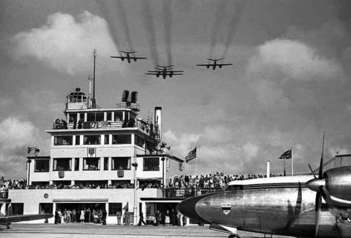 File:Airport-1952display.jpg