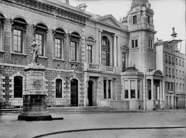 File:RoyalSquare1886NewLibrary.jpg
