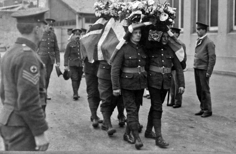 File:SJ23GreatWarAlbumFuneral2.jpg