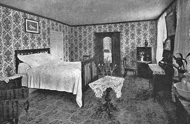 File:Pommed'OrBedroom.jpg