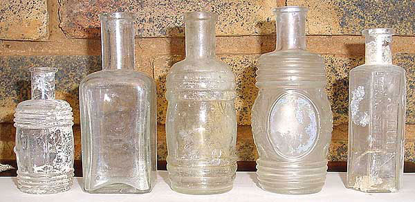 File:GM22LucesBottles.jpg