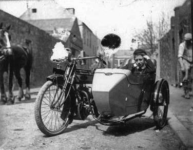 File:EarlyMotorcycle5.jpg
