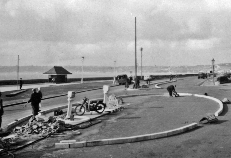 File:H24WestParkRoundabout1955a.png