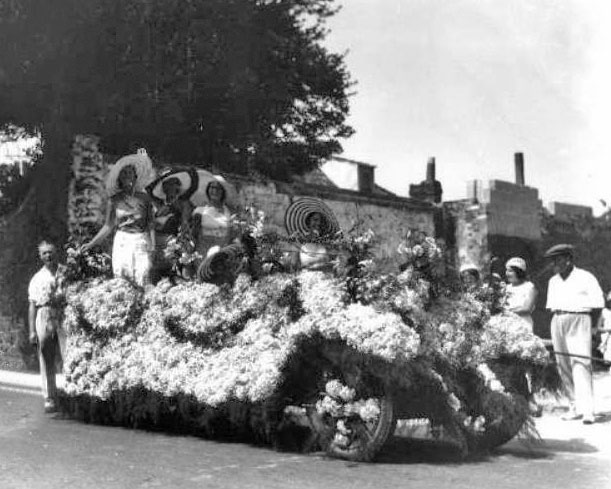 File:Lib18BattleofFlowers1930s22.jpg