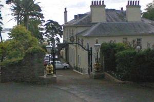 Entrance to Noirmont Manor, that overlooks Belcroute Bay
