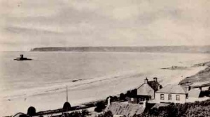 La Pulente with La Rocco Tower in the bay