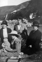 De La Haye family group