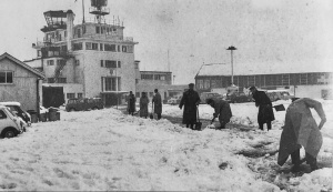 Clearing snow from the forecourt in 1962