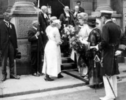 A bouquet for Queen Mary