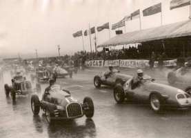 On the starting grid in the wet