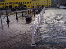 High tide in the Old Harbour