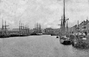 The harbour in 1903