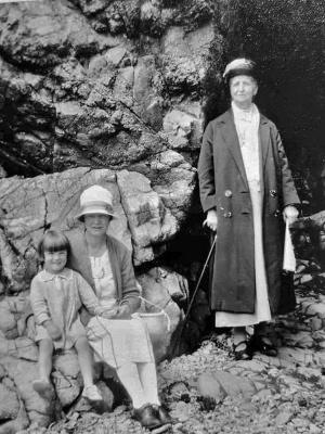Sarah Ann Champion, her daughter-in-law Gwendoline Webb, and grand-daughter Barbara Quick