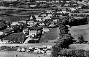 The coast near Green Island in a 1933 Aerofilms aerial photograph