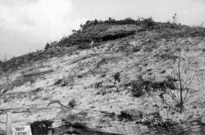 Wiederstandnest Hohe 266 was situated in the dunes back from the coast and, manned by three NCOs and 12 men, covered a large expanse of the bay