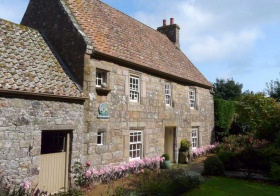 Sous Les Bois, Trinity