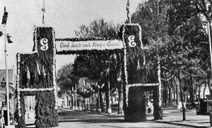 The Parade Coronation arch