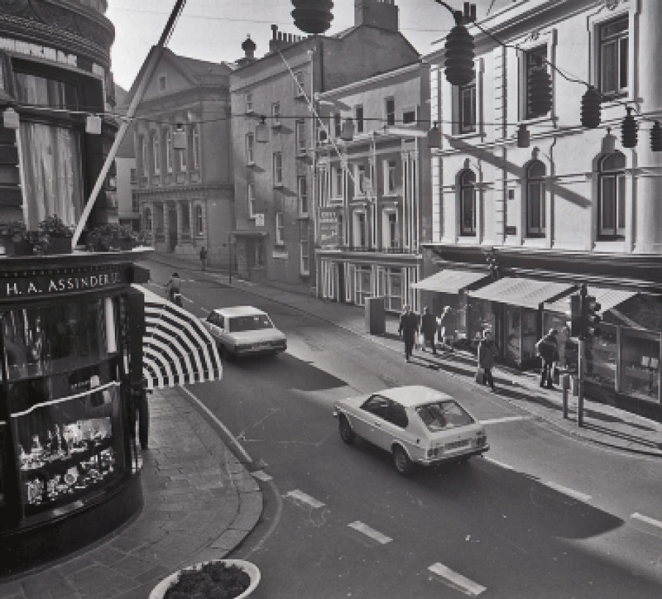 File:J25HalkettPlace1978.png