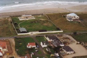 As it was in 1995, prior to the ugly perimeter walls being removed