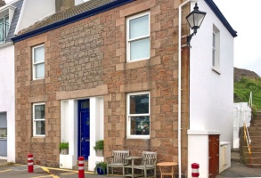 Harbourmaster's house, Gorey Pier