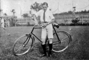 Geoffrey in Shanghai in 1917