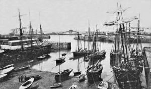 The harbour in 1900