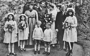 Henry Frank Bartlett and Evelyn Ella Ebdon's wedding in 1918