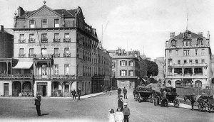 The Southampton Hotel with the Star and Royal Yacht in the background