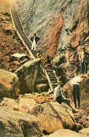 The steep descent to Devil's Hole