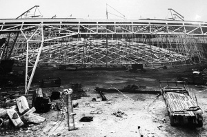 The familiar dome in course of construction