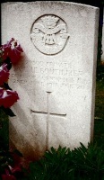 Auguste Louis Le Boutillier, Aval Wood Military Cemetery, Vieux-Berquin