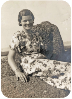 Lorraine Ethel Laurens (1916-1939)