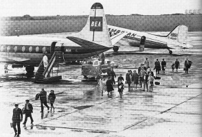 ... Easter 1962 - another picture received three years later and clearly taken on the same day