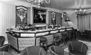 Cote du Nord Regency Bar