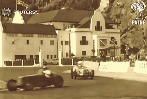 Past West Park Pavilion