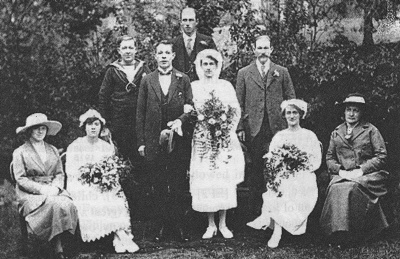Wedding of Harold Stanley de Gruchy and Volta Watson. The groom`s brother, Arthur Albert de Gruchy, who served in the Royal Navy, 1899-1921, is to the groom`s right (Volta Watson)