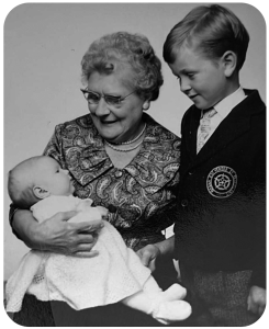 Mabel Emily Cotillard (1897-1983) and her grandchildren