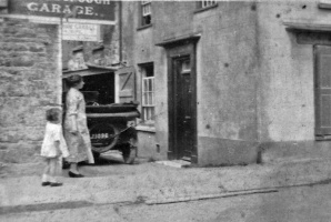 Peterborough Garage, St Aubin