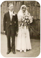 Hubert Raymond Davis and Alice Grace, nee Lincoln, 1933