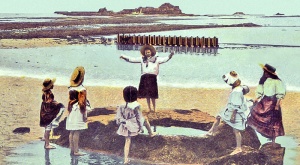 Edwardian children playing at West Park pool