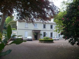 Noirmont Manor, used as the mansion home of Charlie Hungerford in Series One