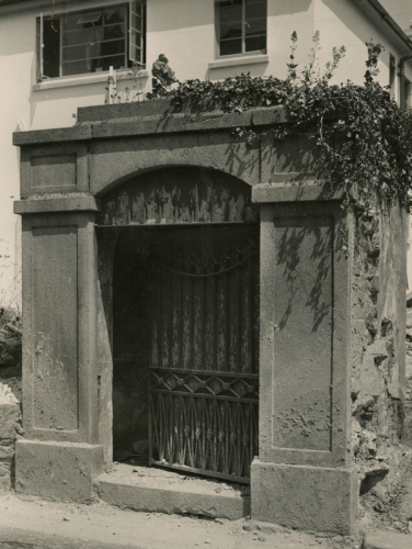 The old Beaulieu Park gate