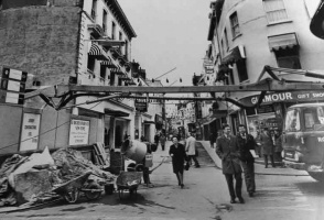 Building a Le Riches shop in King Street