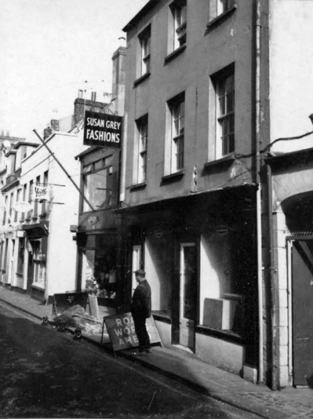 File:H22HalkettStreet1967d.jpg
