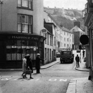 Junction with Pier Road