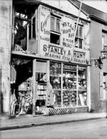 Hunt's in Conway Street in 1934