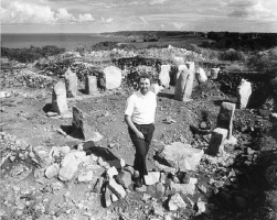 Hougue de Geonnais, 1990