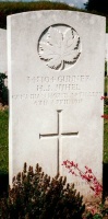 Picquigny British Cemetery, Henry John Juhel